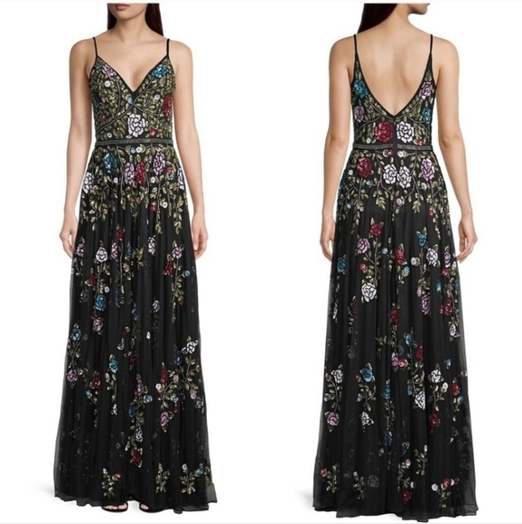 ❤️MacDuggal 5400 Black Embellished Floral Sequin Beaded Gown Size 10V-Neck NWT